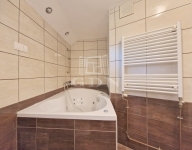 Nagykapornak Nyaraló