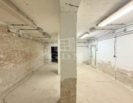 Gellénháza Raktár